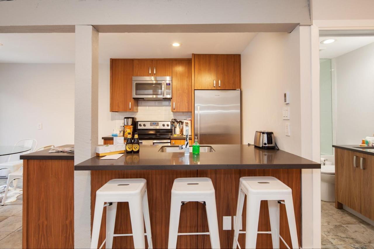 Updated Whistler Creek Studio With Parking 휘슬러 외부 사진